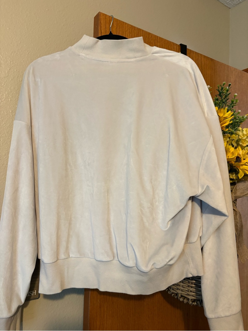 Adidas Women's White Mock Neck Sweatshirt and Sweatpants Set - Picture 2 of 5